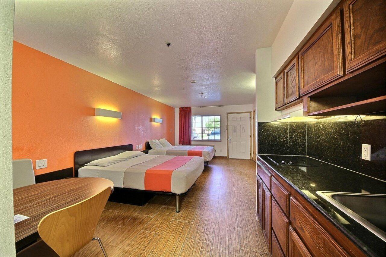 Motel 6-Edinburg, Tx Экстерьер фото