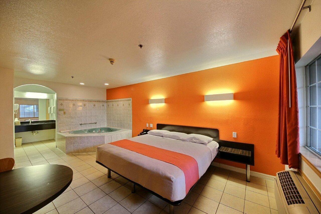Motel 6-Edinburg, Tx Экстерьер фото
