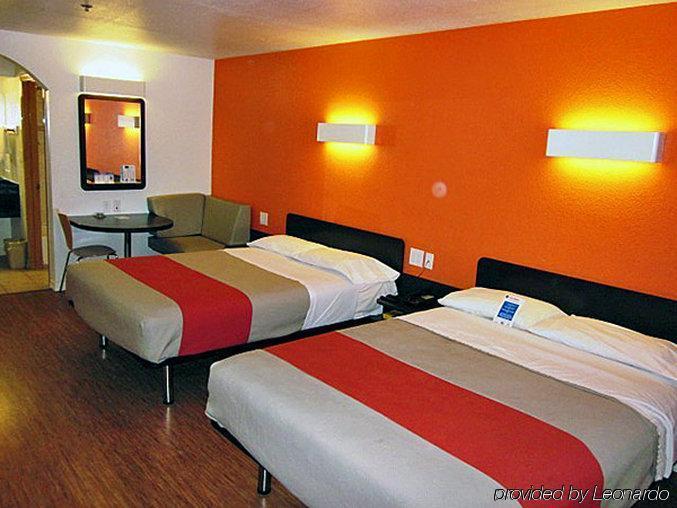 Motel 6-Edinburg, Tx Экстерьер фото