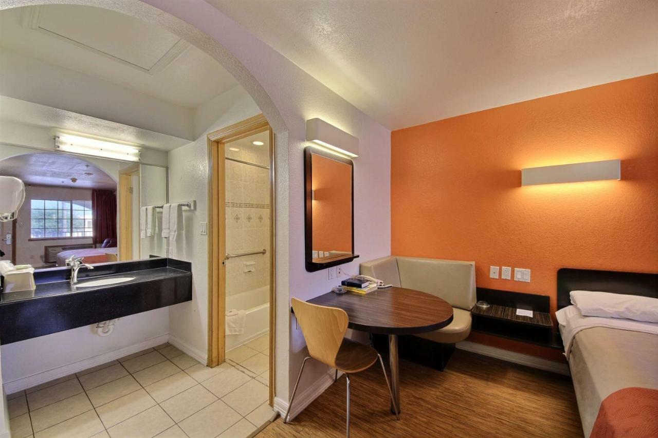 Motel 6-Edinburg, Tx Экстерьер фото